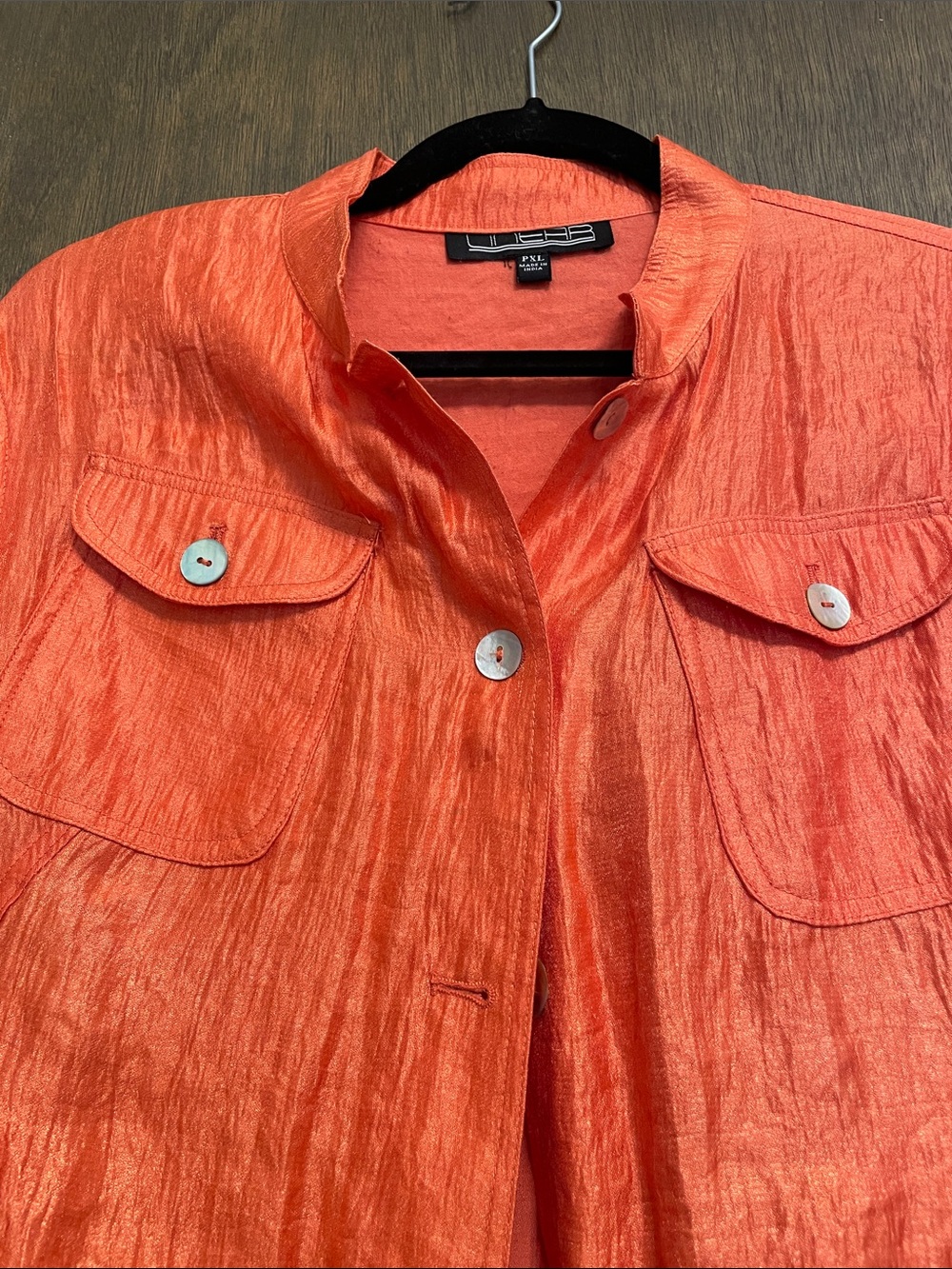 Linear Crop Drawstring Utility Jacket - Picture 3 of 4